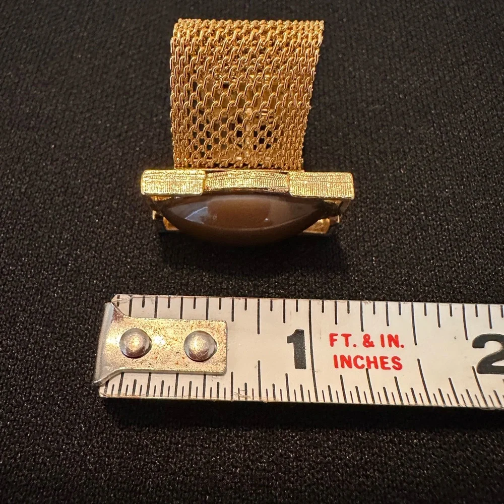 Vintage Gold-Tone Mesh Cuff Links with Brown Stone